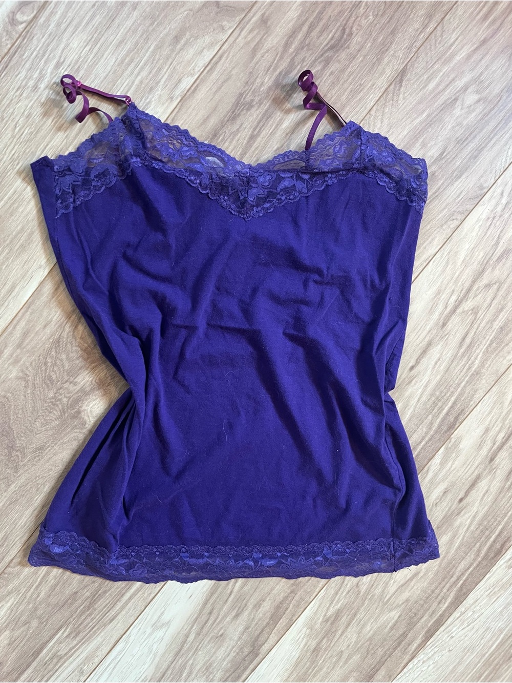 Purple Y2K lace tank top with adjustable straps